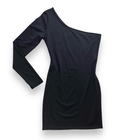 Publik Dresses & Skirts - Black One-Shoulder Long Sleeve Bodycon Mini Dress · Size M · NWT